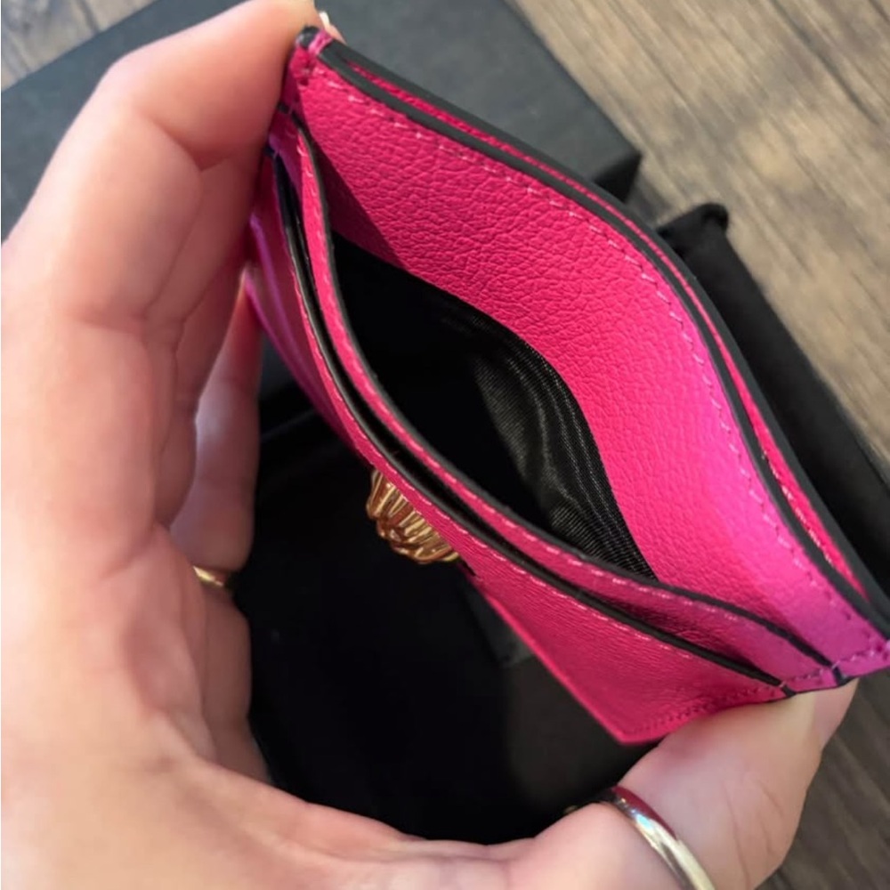 Versace Gold Medusa Head Hot Pink Leather Card Holder FULLSET / NEW - Picture 6 of 6